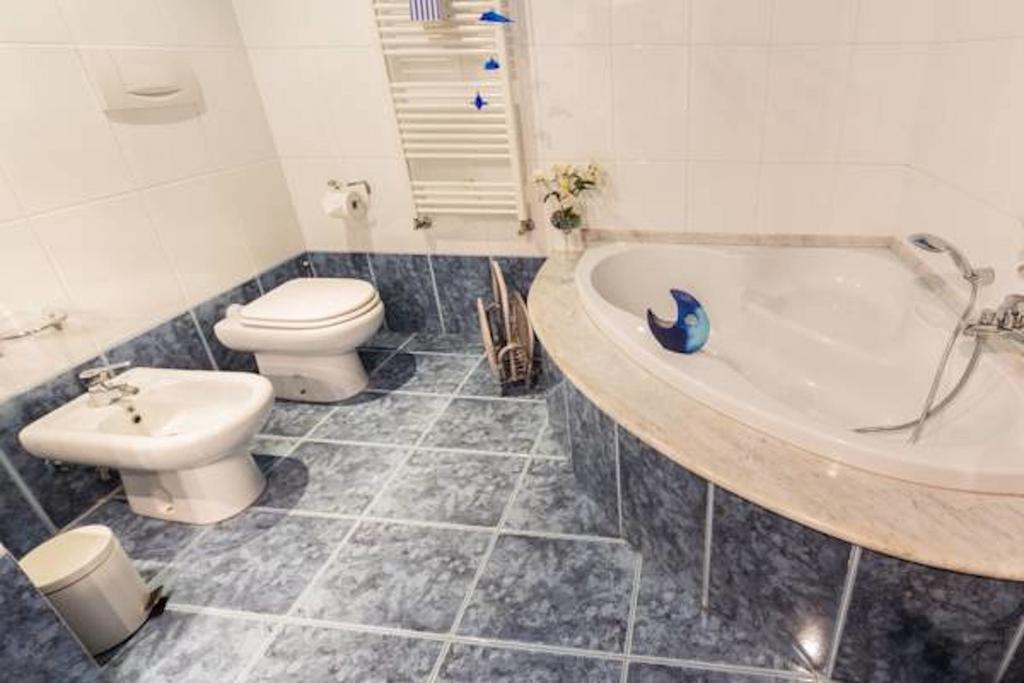 Turenum Apartment トラーニ エクステリア 写真